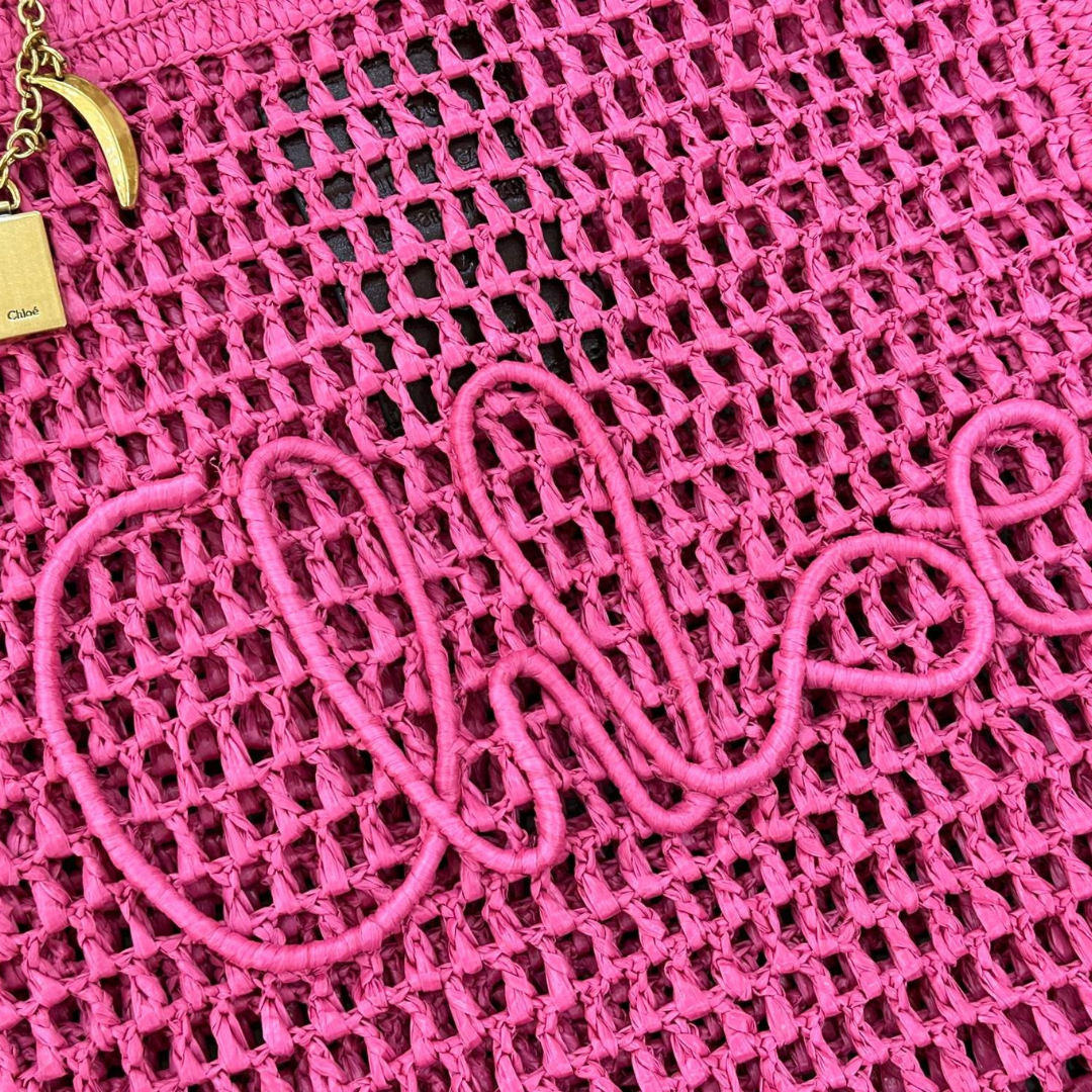 CHLOÉ SOMMER-BANANEN-TASCHE AUS RAPHIA