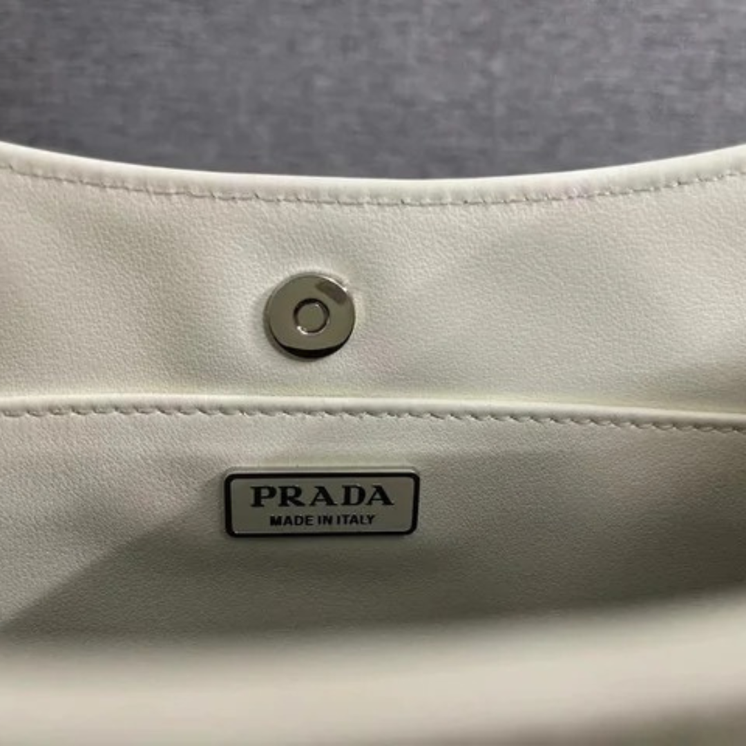 PRADA CLEO SCHULTERTASCHE AUS GEBÜRSTETEM LEDER