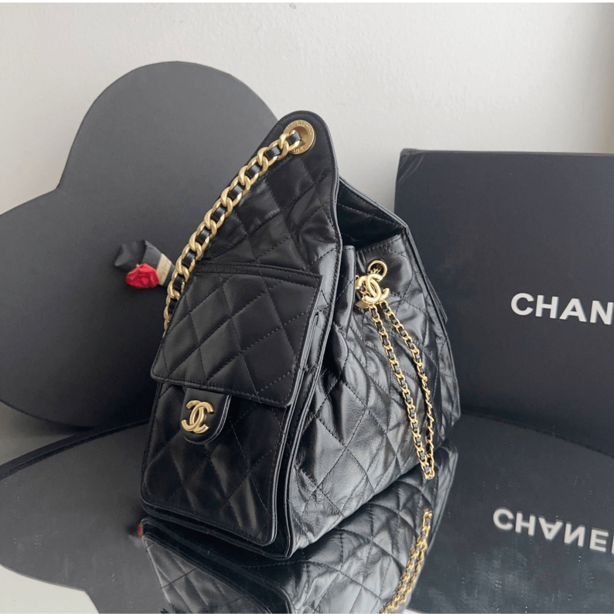 Chanel 25 Medium Tasche