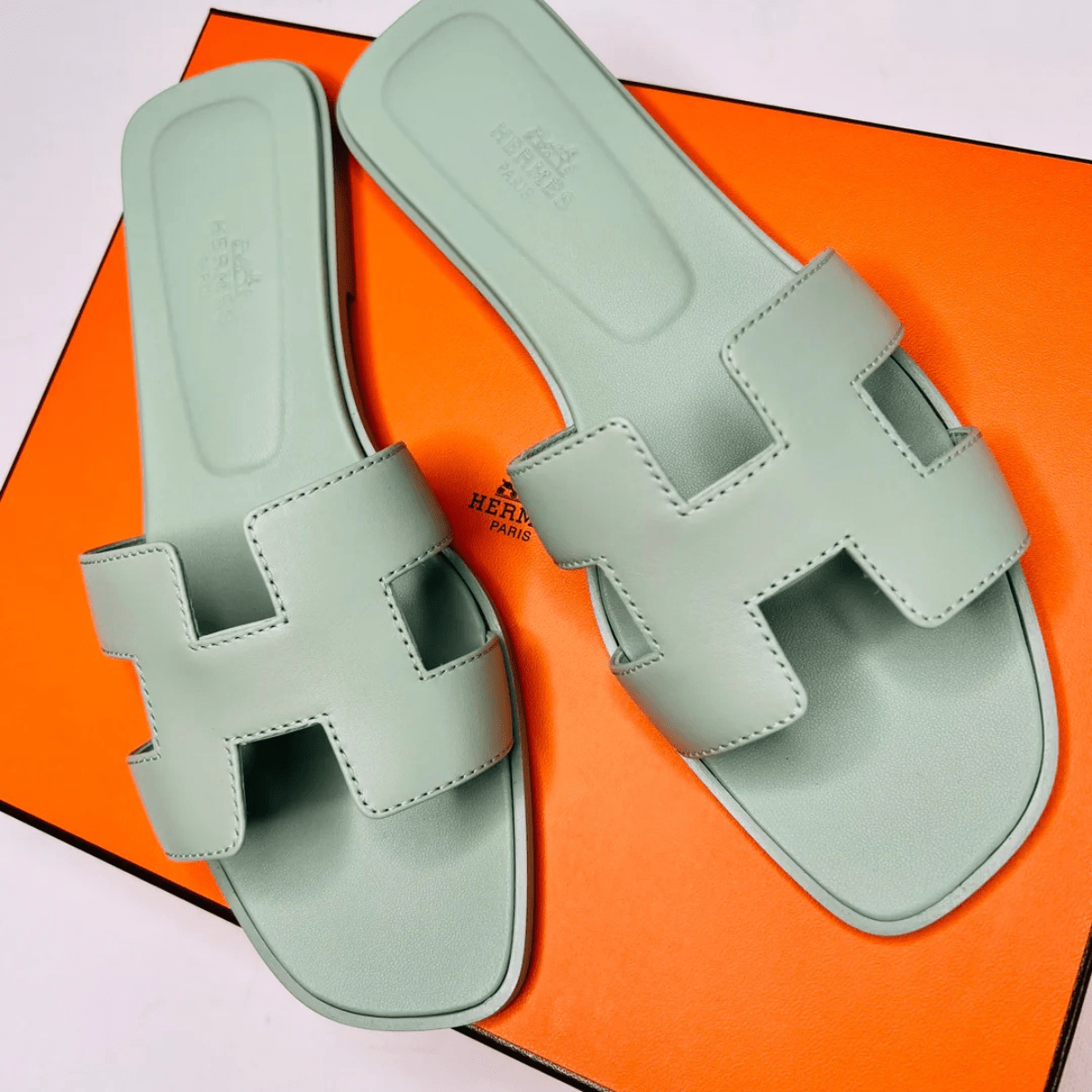 Hermès Oran Sandalen Vert d’Eau