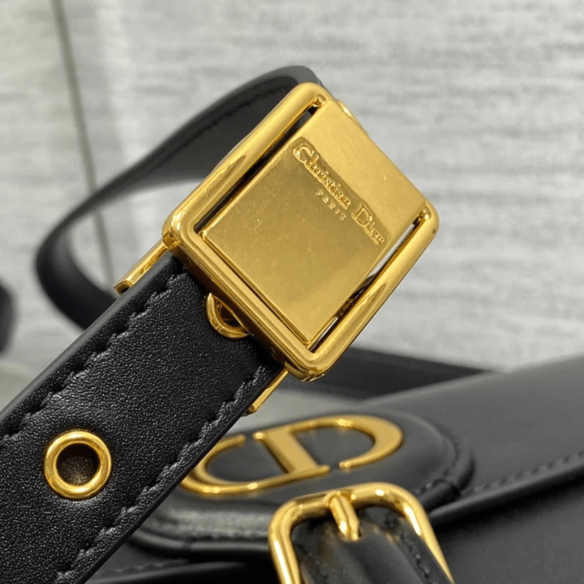 Dior Bobby Medium Bag mit Schulterriemen