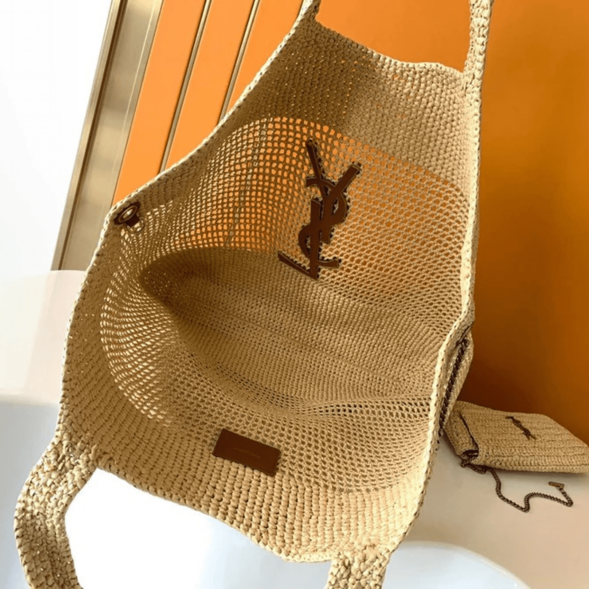 Yves Saint Laurent Icare Tasche aus Raffia