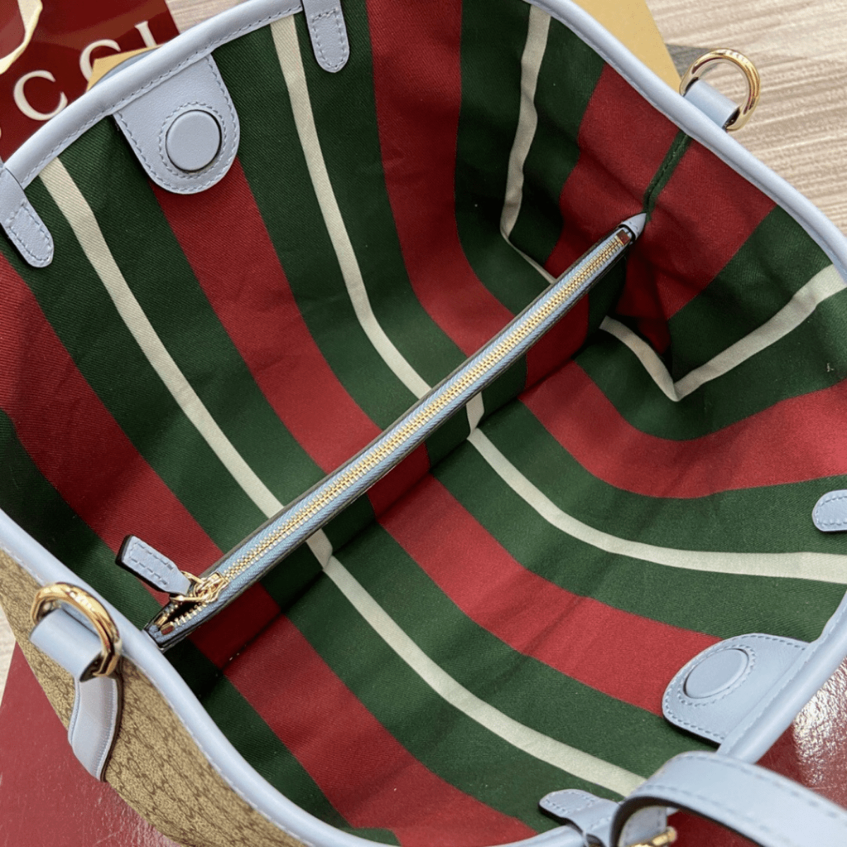 Large GG Emblem Shopper Gucci