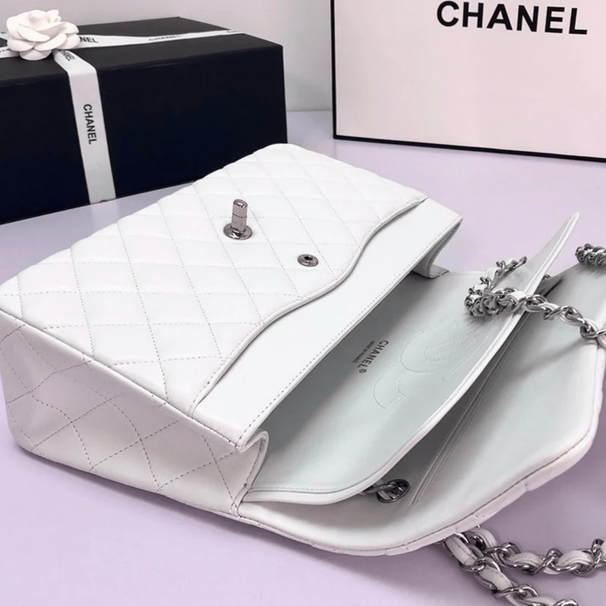 Chanel Classic Single Flap Tasche – Off White