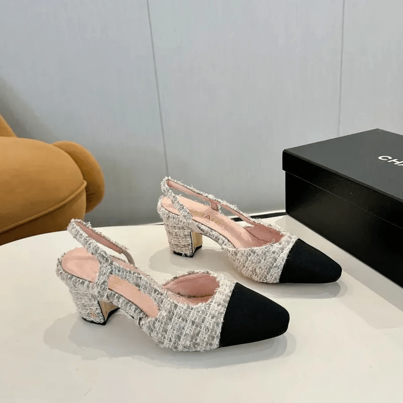 Chanel Slingback Tweed Pink/Weiß mit schwarzer Kappe