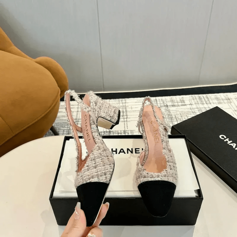 Chanel Slingback Tweed Pink/Weiß mit schwarzer Kappe