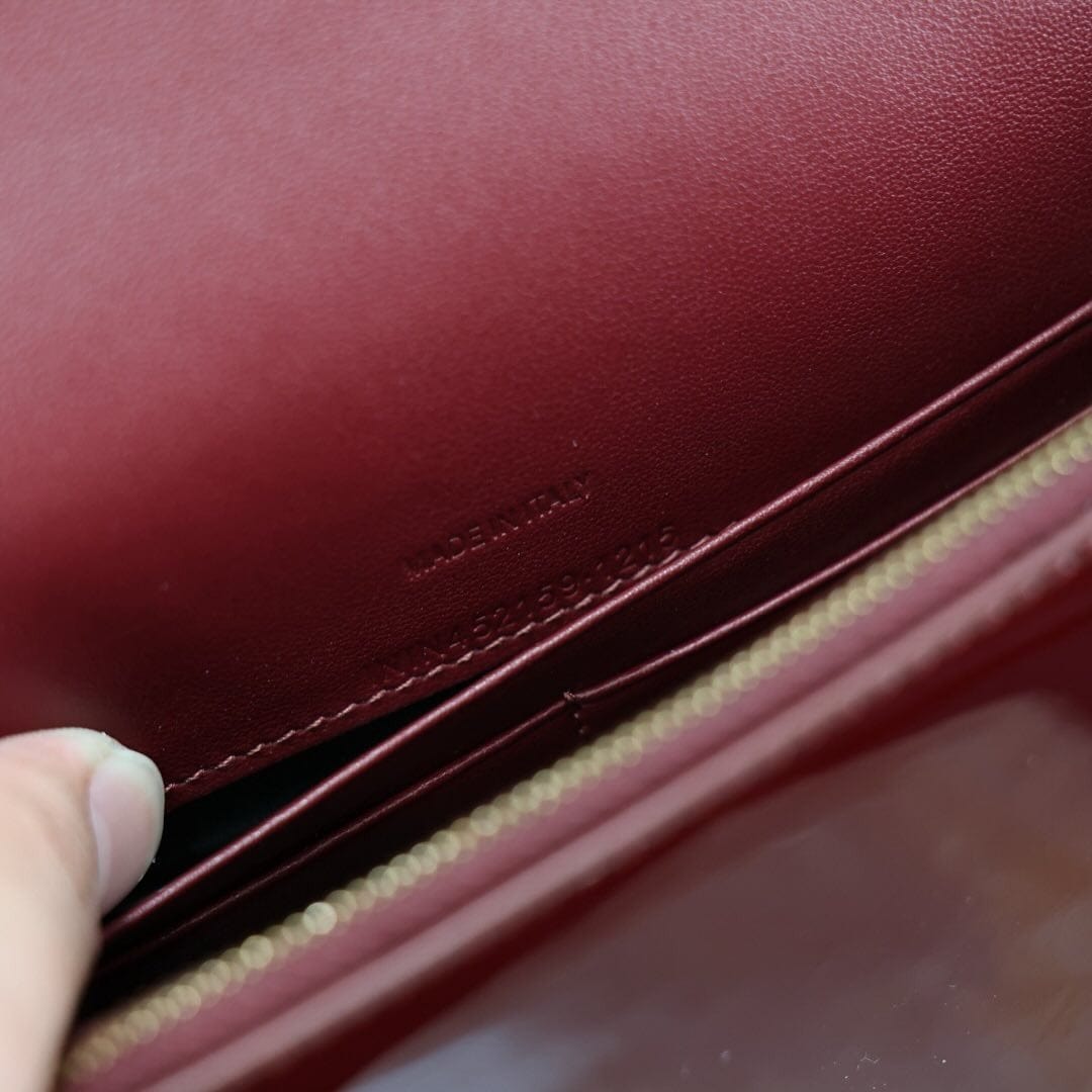 Yves Saint Laurent – Kate Small Tasche aus Lackleder