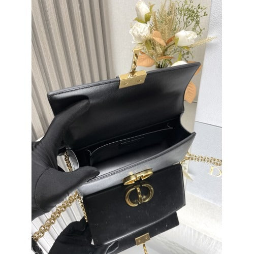 DIOR 30 MONTAIGNE EAST-WEST TASCHE MIT KETTE