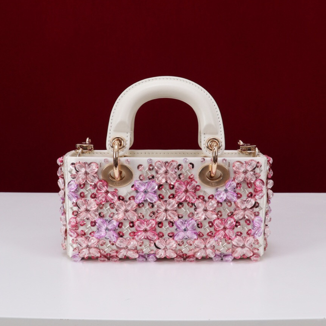 DIOR LADY D-JOY MICRO TASCHE AUS WEISSEM KALBSLEDER MIT ROSA BLUMENSTICKEREI UND STRASS