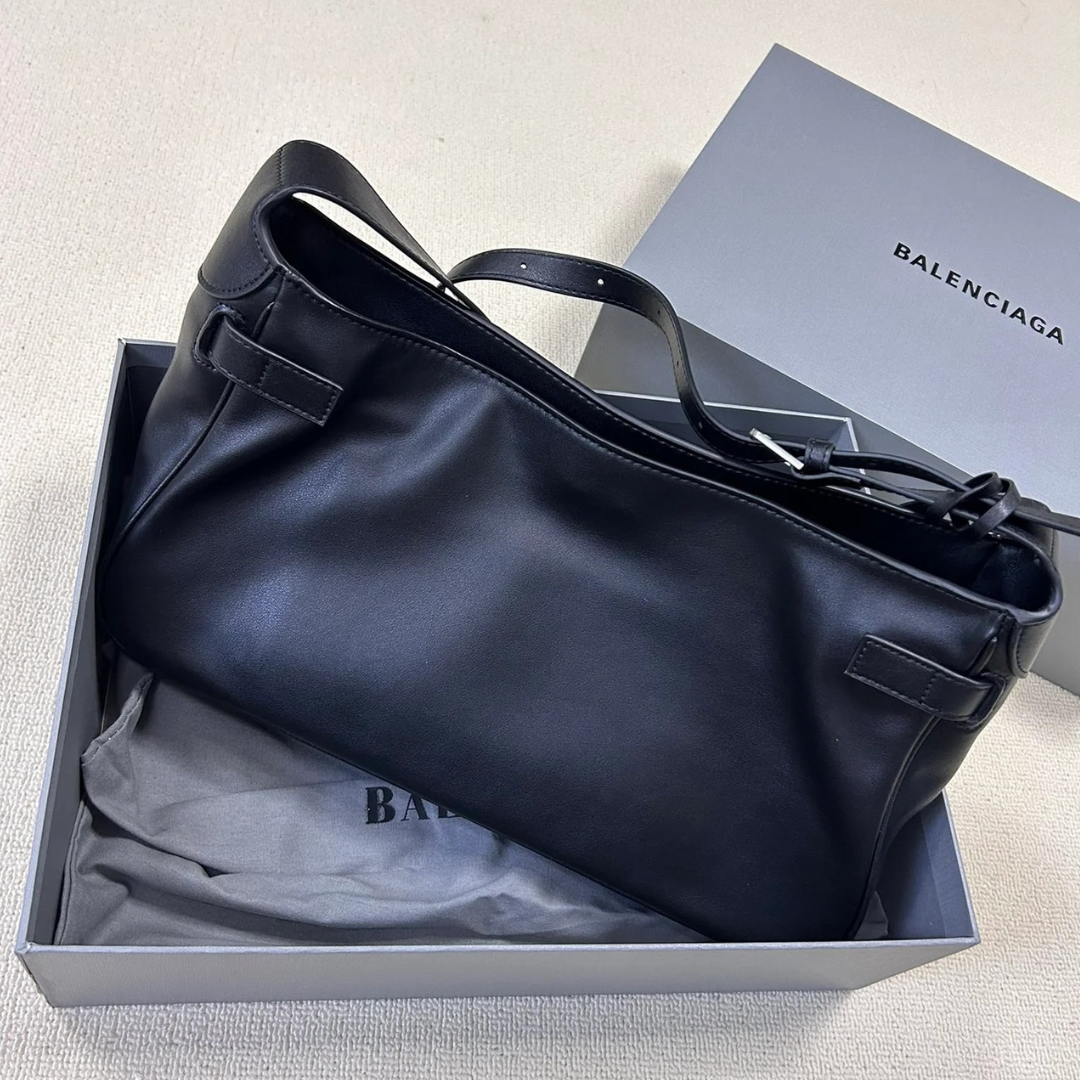BEL AIR SCHULTERTASCHE MITTELGROß FÜR SIE IN SCHWARZ – BALENCIAGA