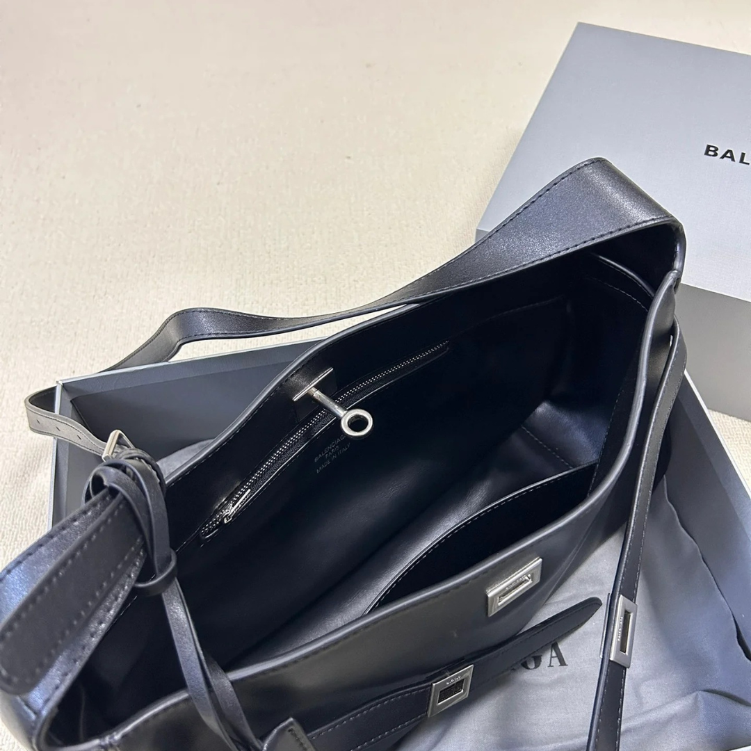 BEL AIR SCHULTERTASCHE MITTELGROß FÜR SIE IN SCHWARZ – BALENCIAGA