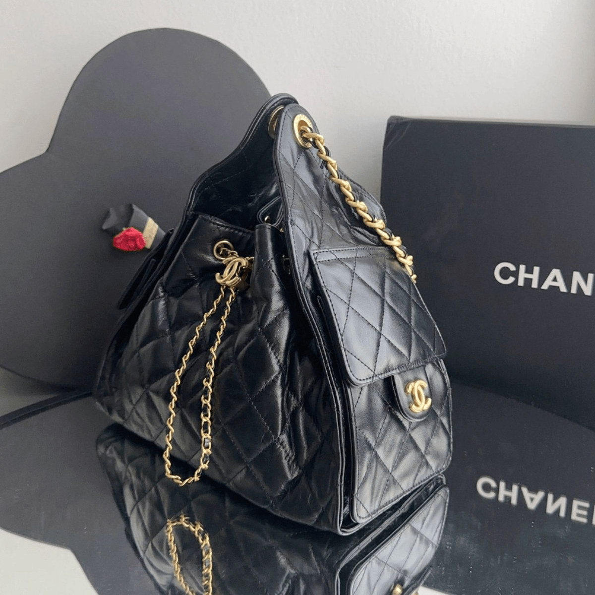 Chanel 25 Medium Tasche